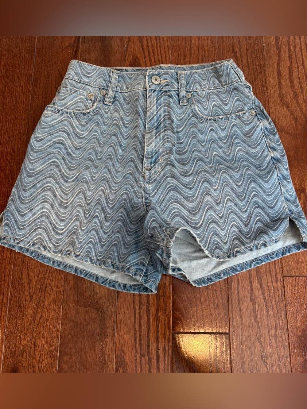 American Eagle Outfitters Blue Wave-Print Denim Shorts
